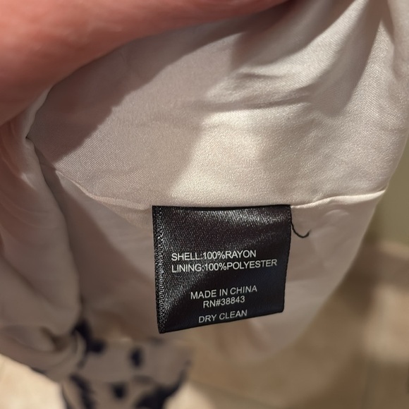 Sam Edelman Ikat Tie Waist Shirtdress. It is missing the tie - Picture 10 of 13